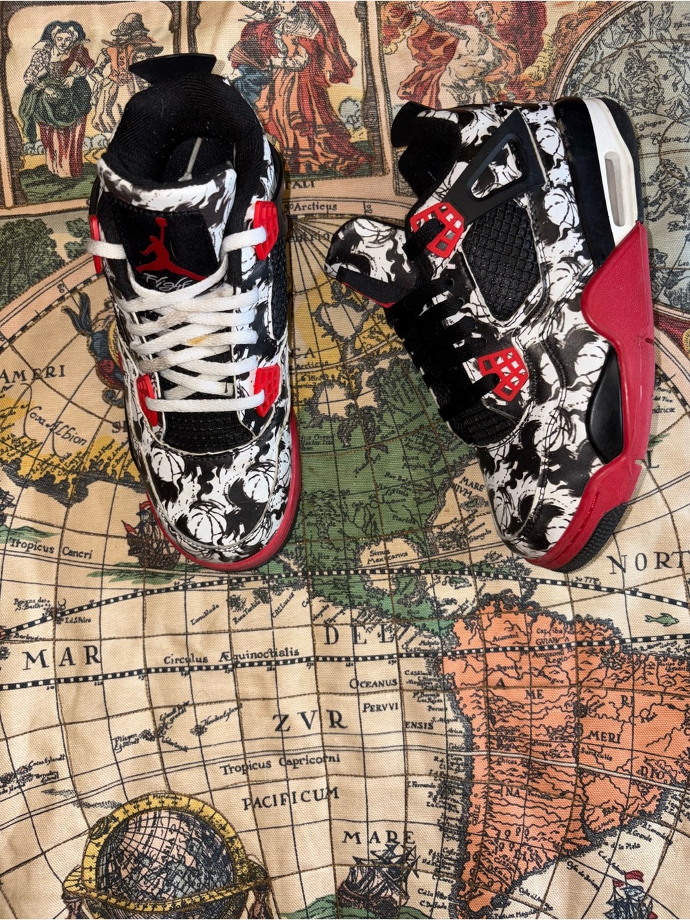 Jordan Kids Black White Red Graphic Retro 4 Sneakers